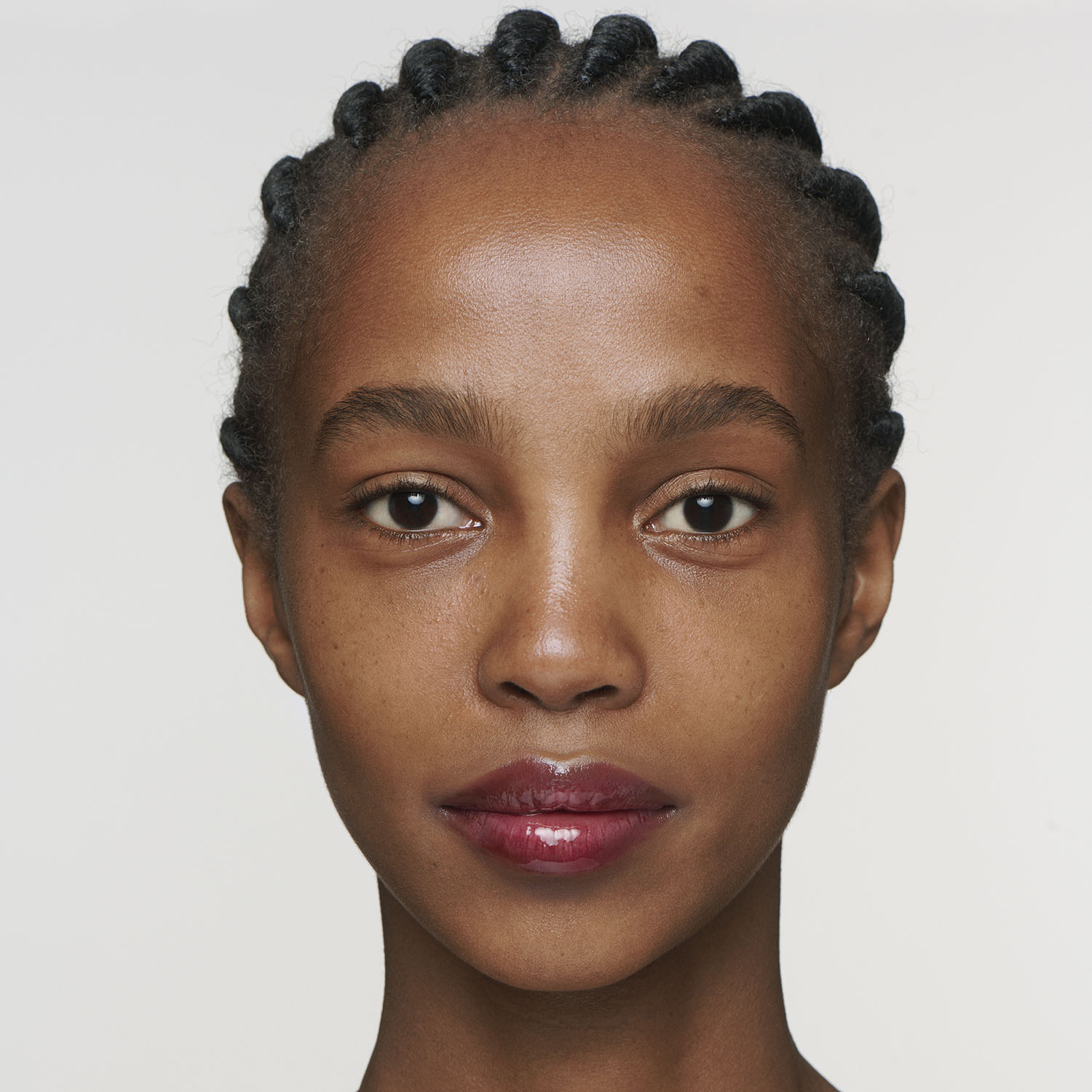LIP COMFORT OIL (ACEITE HIDRATANTE PARA LABIOS CON UN TOQUE DE COLOR)